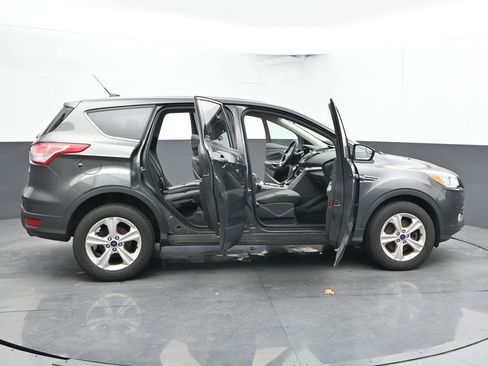 Used 2016 Ford Escape SE image 38