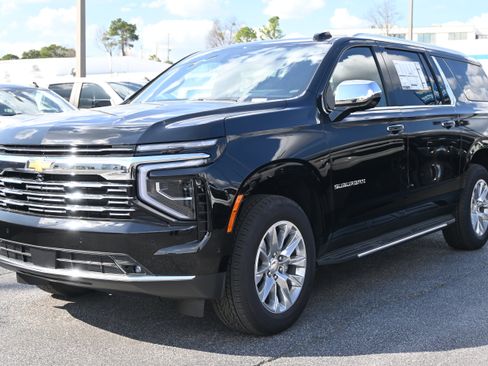 New 2026 Chevrolet Suburban Premier AWD/4WD image 5