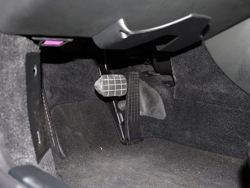 Used 2001 Porsche 911 Turbo image 62