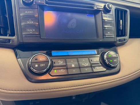 Used 2013 Toyota RAV4 XLE AWD/4WD image 22