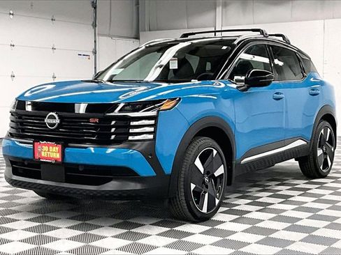 New 2025 Nissan Kicks SR w/ Illumination Package image 2