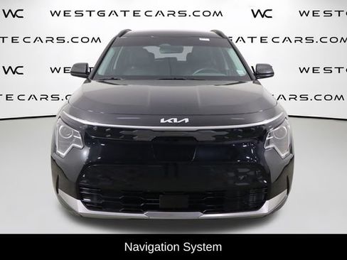 Used 2025 Kia Niro Wind w/ Wind Preserve Package FWD image 2