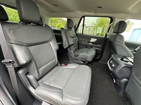 New 2026 Ford Expedition Active AWD/4WD image 23