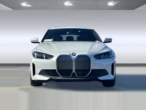 Used 2025 BMW i4 eDrive40 w/ Premium Package RWD image 5