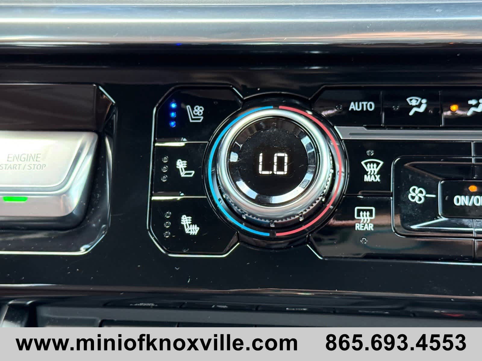 Used 2026 GMC Sierra 2500 Denali Ultimate w/ Max Trailering Package AWD/4WD image 32