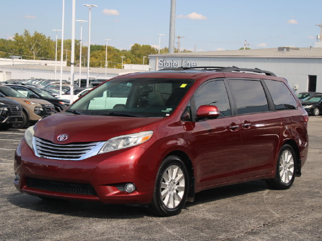 Used 2015 Toyota Sienna Limited Premium FWD image 6