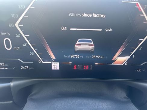 Used 2024 BMW 330i Sedan w/ Convenience Package image 27