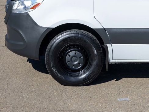 Used 2020 Mercedes-Benz Sprinter 144 Cargo image 8