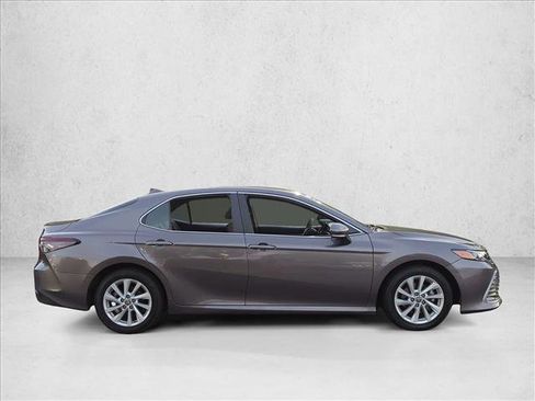 Used 2023 Toyota Camry LE FWD image 4