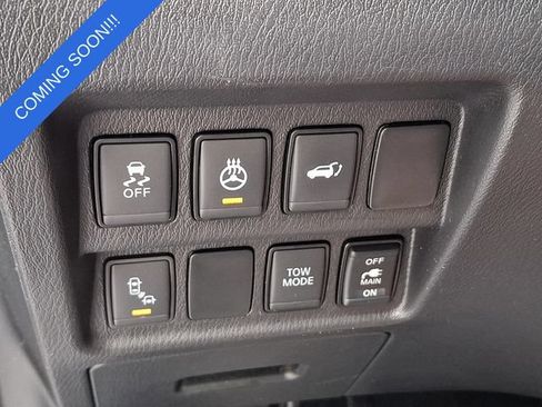 Used 2018 Nissan Pathfinder SL w/ SL Premium Package AWD/4WD image 31