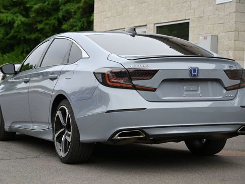 Used 2022 Honda Accord Sport image 3