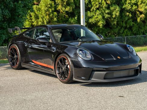 Certified 2023 Porsche 911 GT3 image 9