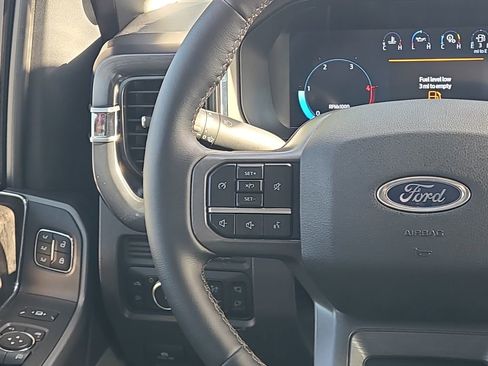 Used 2025 Ford F250 Lariat w/ Chrome Package AWD/4WD image 19