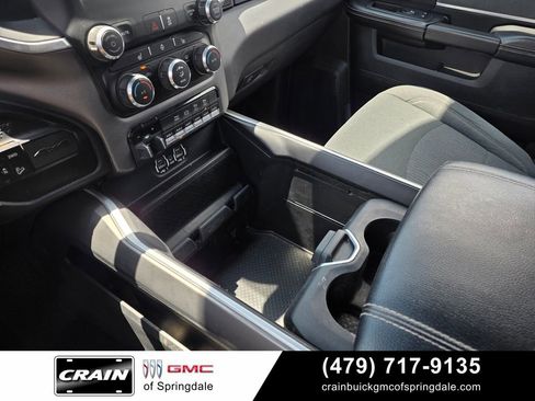 Used 2022 RAM 2500 Big Horn w/ Level C Equiment Group AWD/4WD image 19