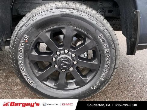 Used 2025 RAM 2500 Laramie AWD/4WD image 36