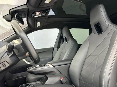 Certified 2023 BMW iX xDrive50 AWD/4WD image 5