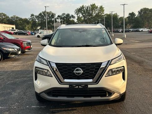 Used 2023 Nissan Rogue SV w/ SV Premium B Package AWD/4WD image 2