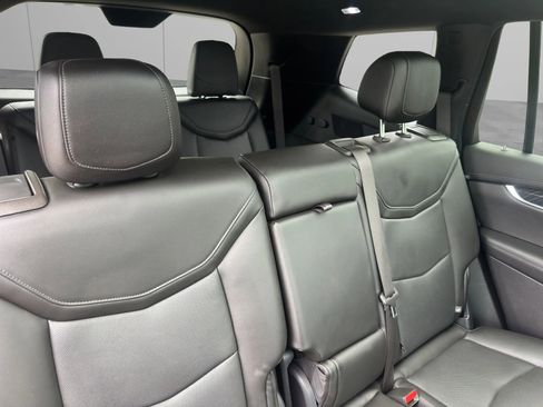 Used 2021 Cadillac XT6 Premium Luxury AWD/4WD image 14