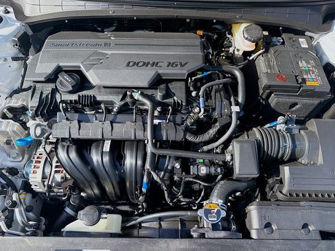 New 2026 Hyundai Elantra Sport FWD image 22