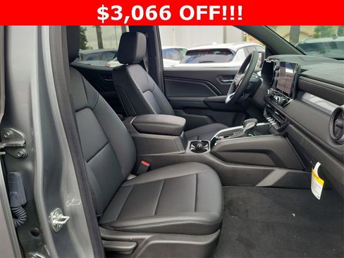 New 2025 Chevrolet Colorado LT w/ LT Convenience Package image 15