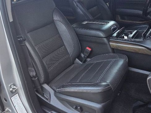 Used 2018 GMC Yukon XL Denali RWD image 26