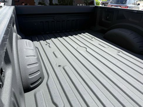 Used 2022 Ford F250 Lariat w/ Tremor Off-Road Package AWD/4WD image 19
