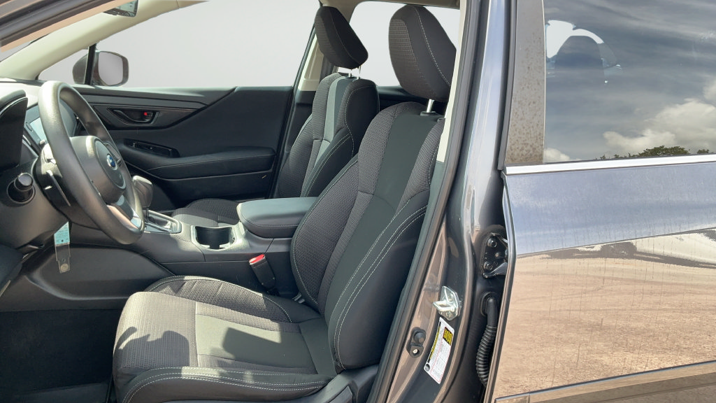 Used 2024 Subaru Outback AWD/4WD image 17