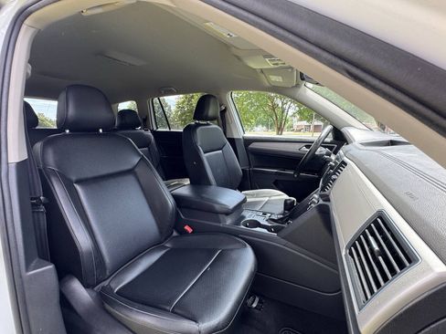 Used 2019 Volkswagen Atlas SE FWD image 15