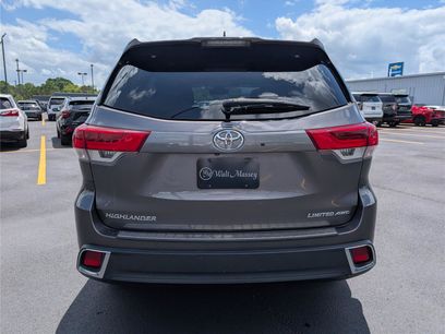 Used 2017 Toyota Highlander Limited