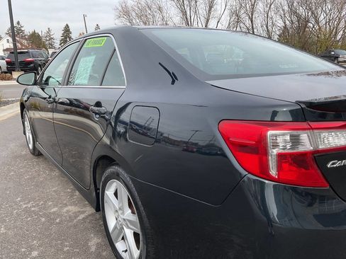 Used 2013 Toyota Camry SE image 5