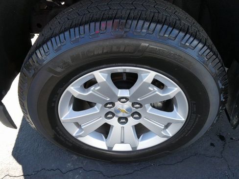 Used 2020 Chevrolet Colorado LT w/ Safety Package AWD/4WD image 12