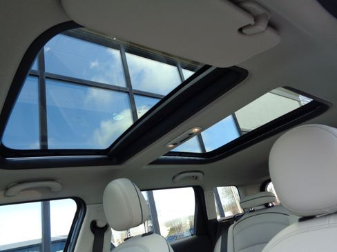 Used 2023 MINI Cooper Clubman S image 13