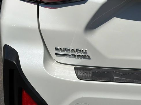 Used 2025 Subaru Crosstrek 2.5i Premium AWD/4WD image 12