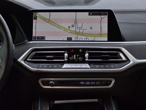 Certified 2022 BMW X7 xDrive40i w/ Premium Package image 39