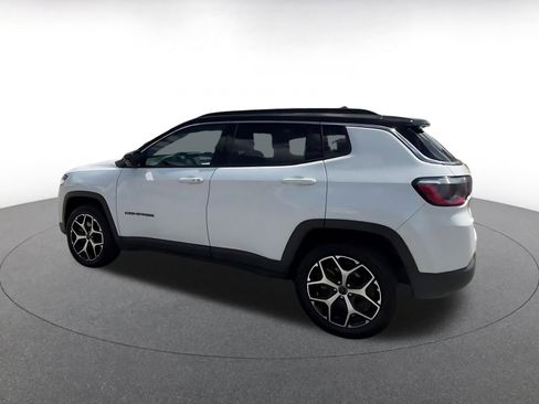 Used 2025 Jeep Compass Limited AWD/4WD image 10