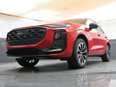 New 2026 Audi Q3 quattro 2.0T AWD/4WD image 39
