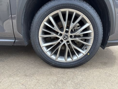 Used 2023 Lexus NX 350h AWD w/ Vision Package image 13