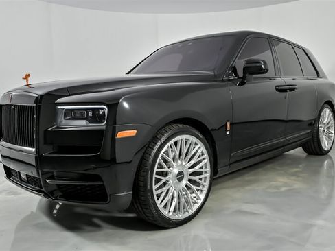 Used 2022 Rolls-Royce Cullinan AWD/4WD image 6