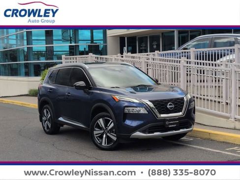 Certified 2023 Nissan Rogue Platinum AWD/4WD image 1