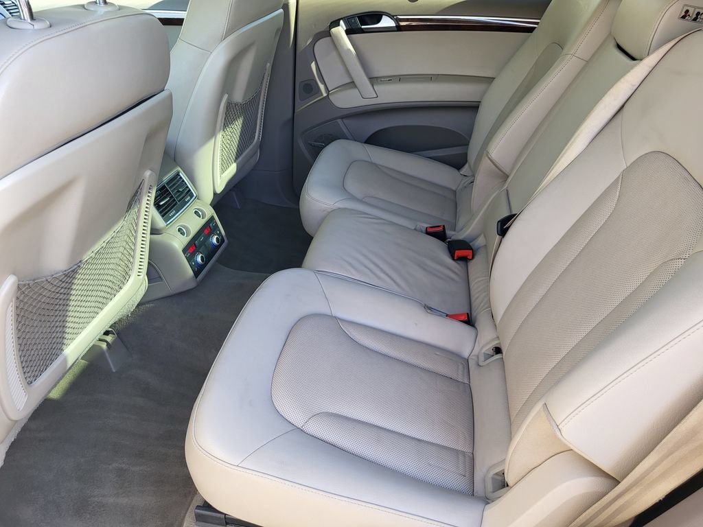 Used 2015 Audi Q7 3.0T S line Prestige AWD/4WD image 19