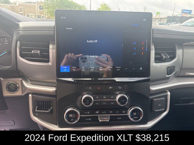 Used 2024 Ford Expedition XLT AWD/4WD image 21