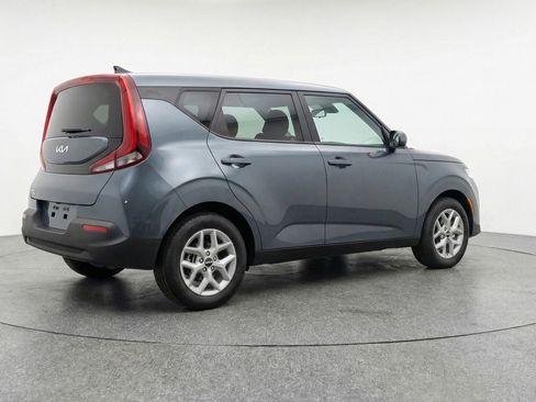 Used 2025 Kia Soul LX w/ LX Technology Package image 9