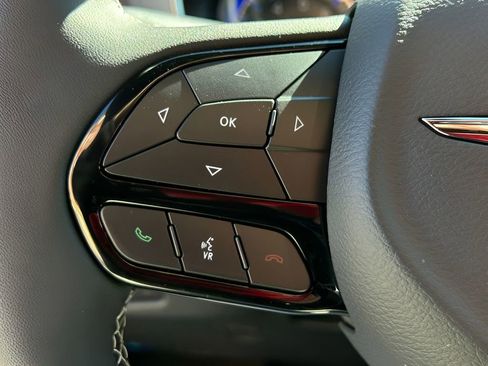 New 2026 Chrysler Pacifica Limited w/ Uconnect Theater Family Group image 21