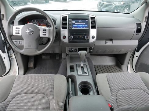 Used 2019 Nissan Frontier SV image 21