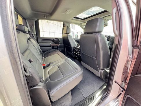 Used 2023 GMC Sierra 2500 Denali w/ Denali Ultimate Package AWD/4WD image 39