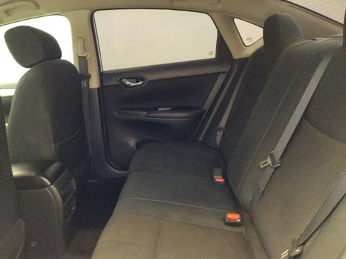 Used 2019 Nissan Sentra S FWD image 18