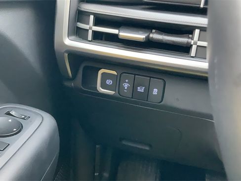 Used 2024 Hyundai Santa Fe SE image 28