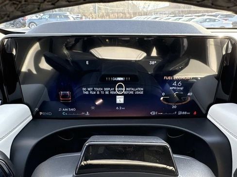 New 2026 Lincoln Aviator 2WD w/ Jet Appearance Package image 31