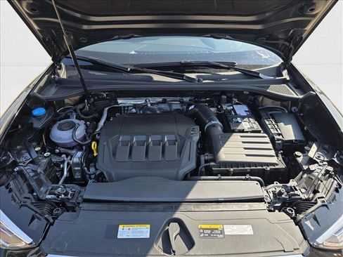 New 2025 Audi Q3 2.0T Premium image 25