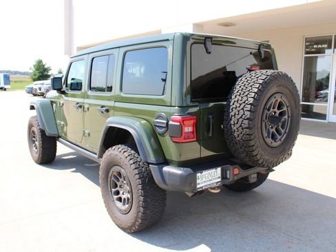 Certified 2023 Jeep Wrangler Unlimited Rubicon 392 w/ Xtreme Recon 35" Tire Package AWD/4WD image 9